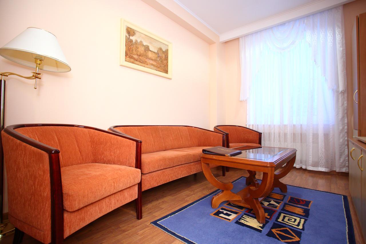 Hotel Rossiya Noyabrsk Bilik gambar