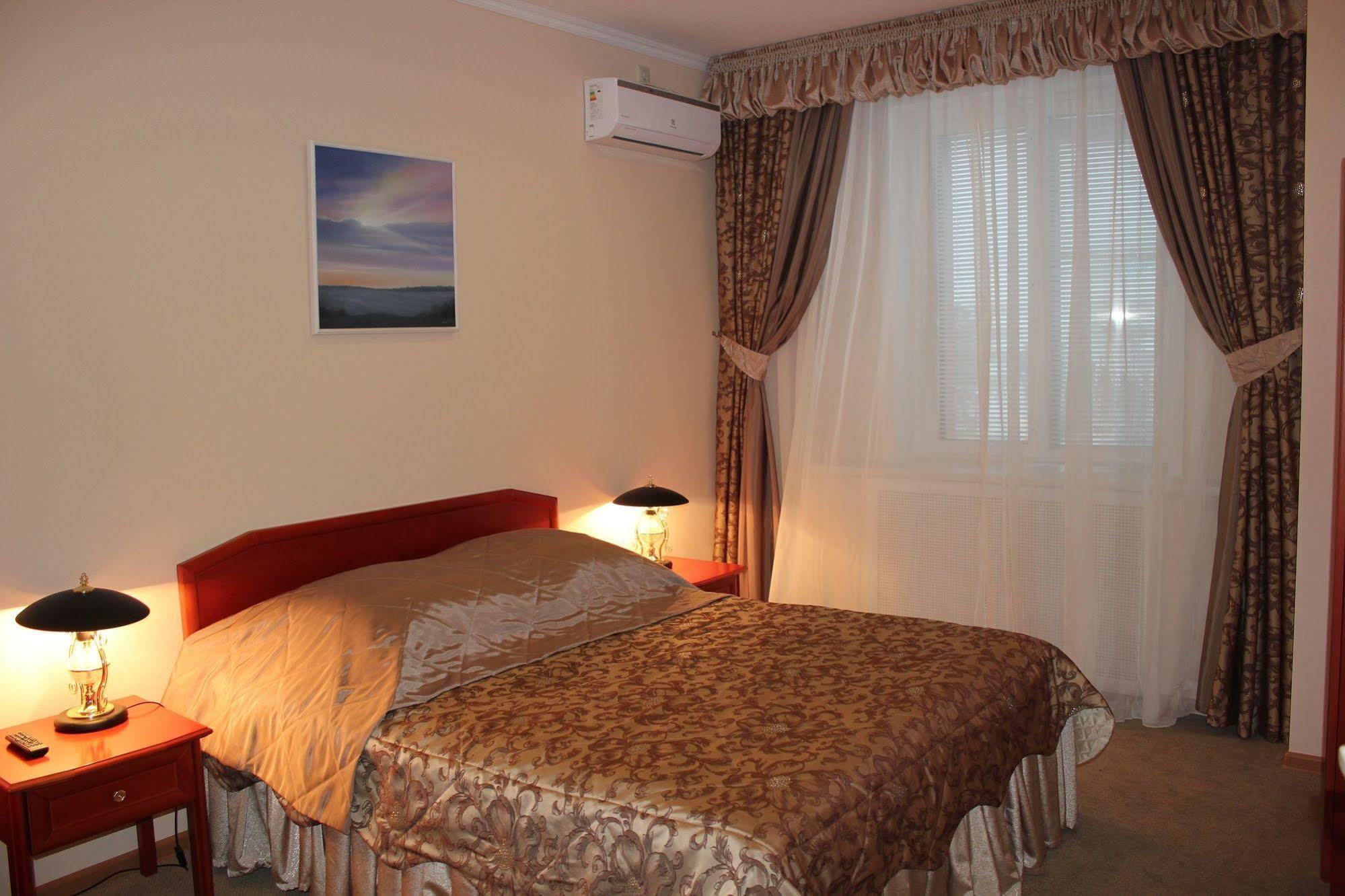 Hotel Rossiya Noyabrsk Luaran gambar